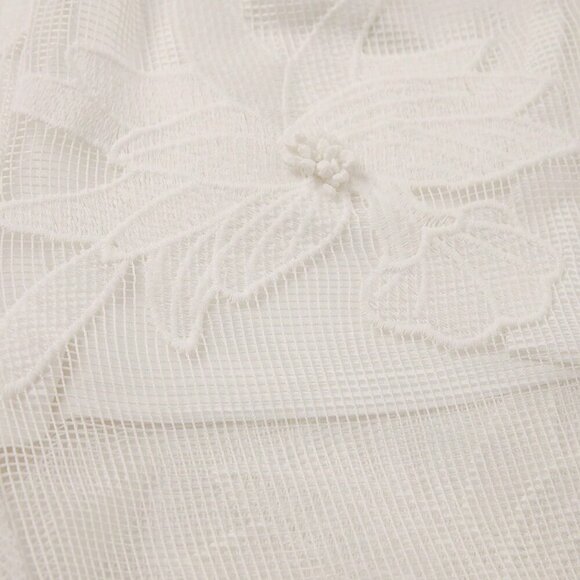 White Casual Women's Set French Romantic Hollow Embroidery Floral Outfit - Picture 13 of 15